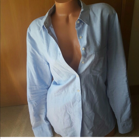 GAP Tops - Gap Button Down Dress Shirt